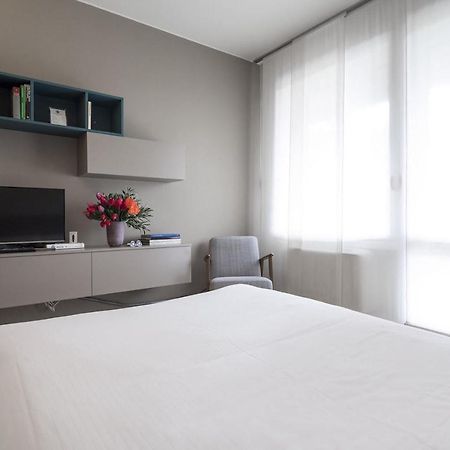 Contempora Apartments - Elvezia 8 - E14 Милан Экстерьер фото